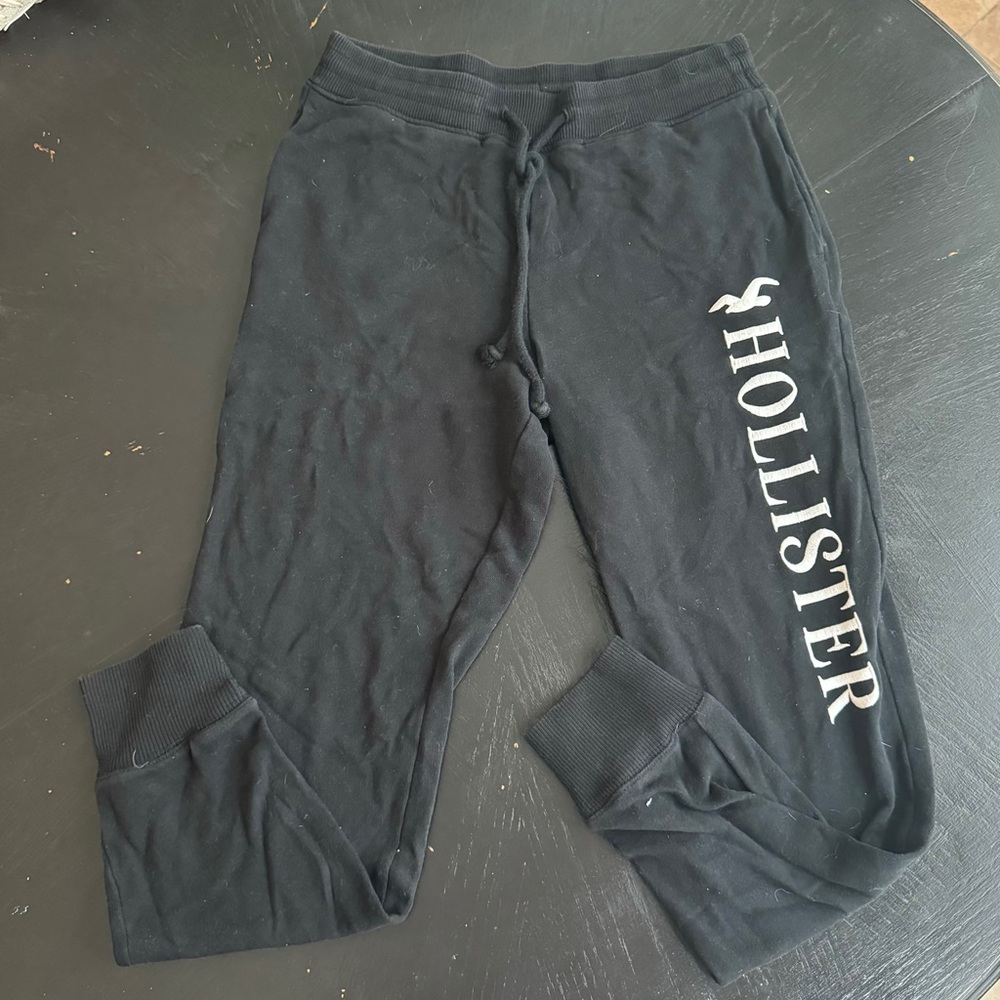 Hollister sweatpants size small